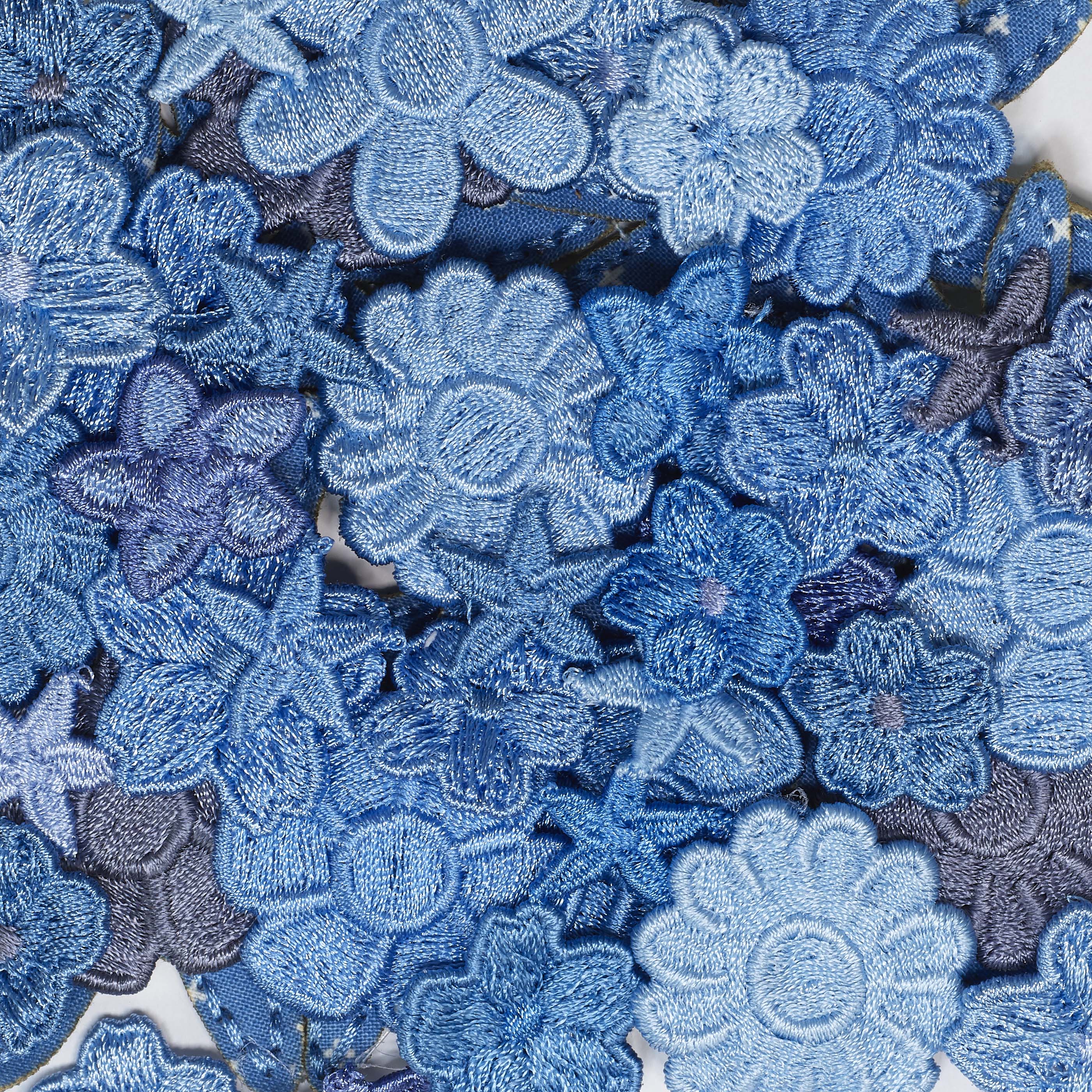 washed denim -Heart-Deluxe Embroidery Kit
