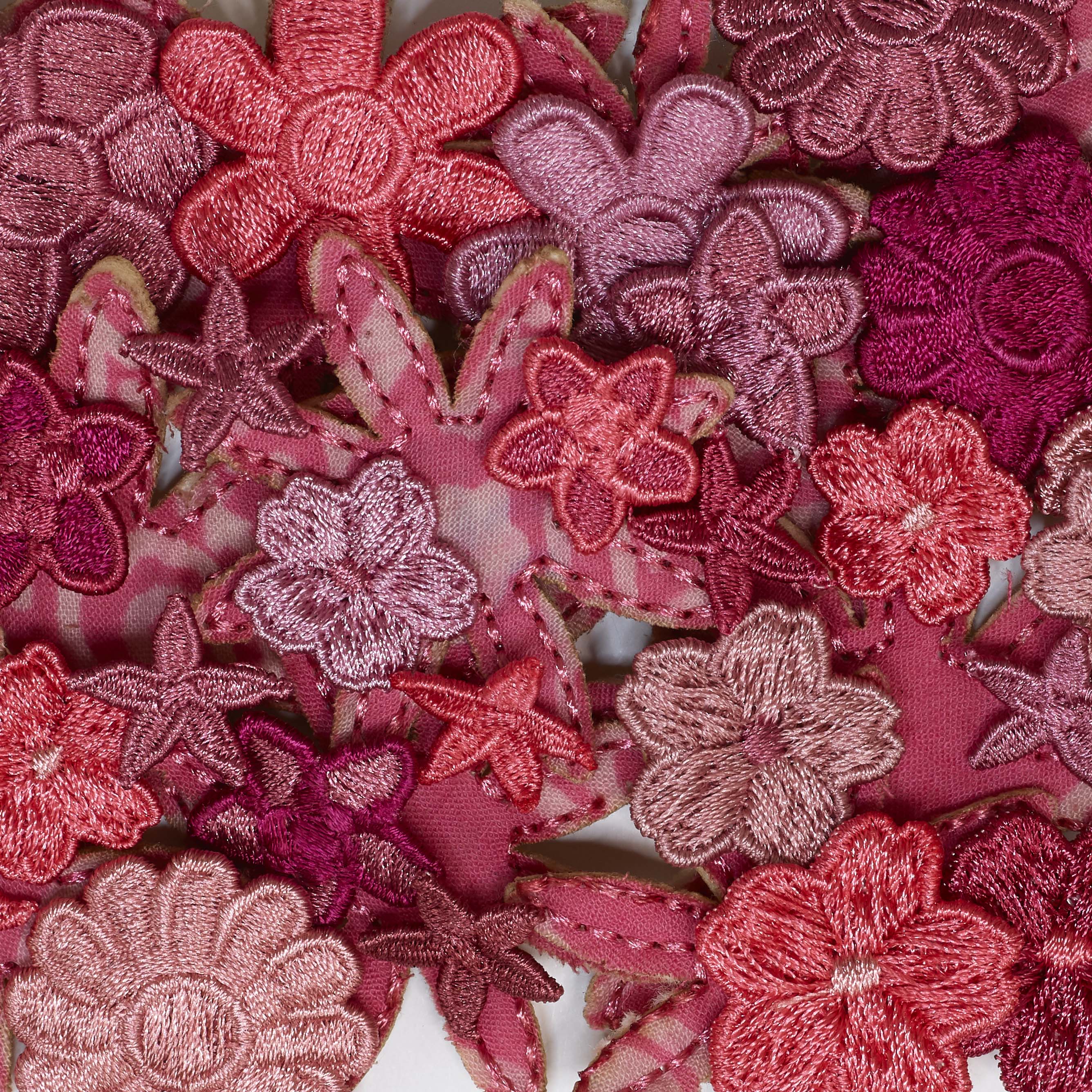 Crimson -Heart-Deluxe Embroidery Kit