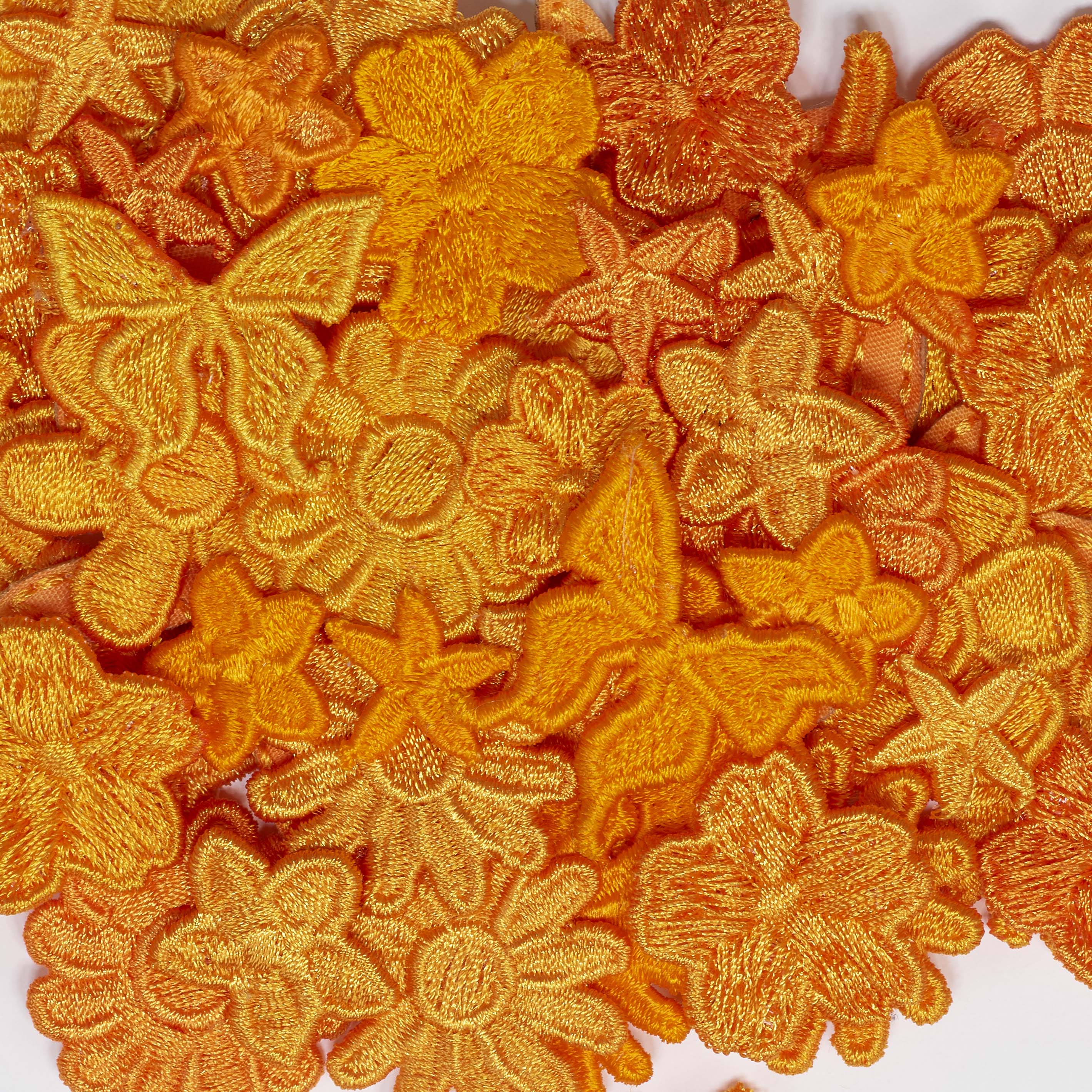 Sun Kissed -Heart-Deluxe Embroidery Kit