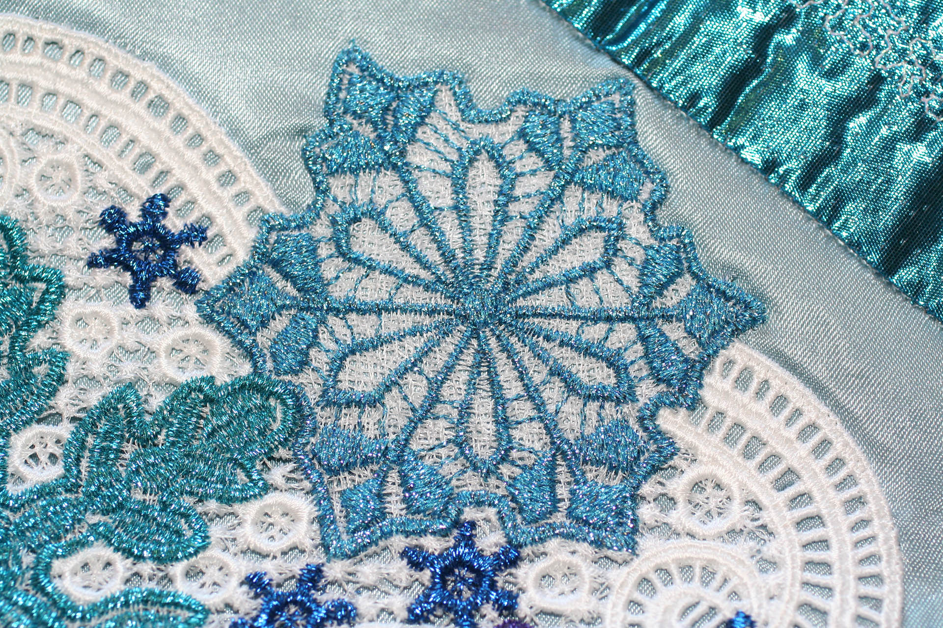 Snowflake Lace — Anita Goodesign